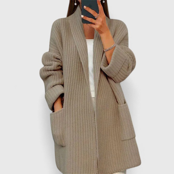 Jan - Cozy Cardigan