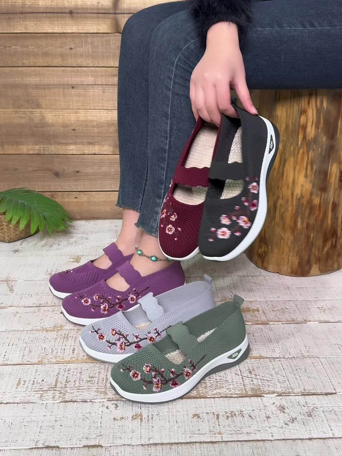 SoutienPlus™ | Ergonomic Comfort Footwear + Complimentary Insoles