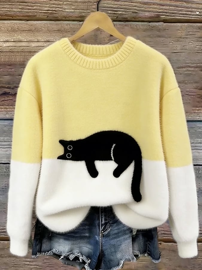 Luna™ | Women's Cat Graphic Sweatshirt