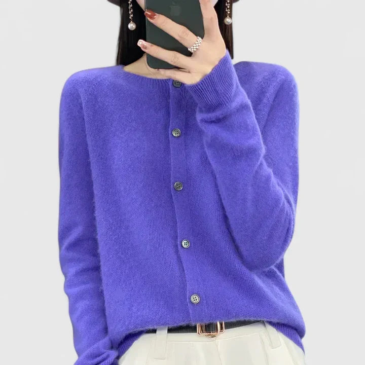Lyxandria - Cozy Cardigan for Ultimate Comfort
