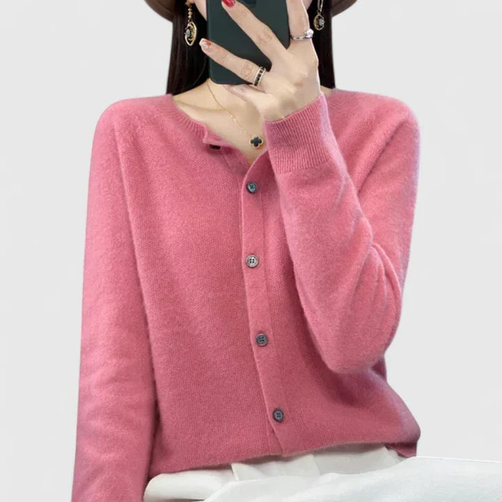 Lyxandria - Cozy Cardigan for Ultimate Comfort