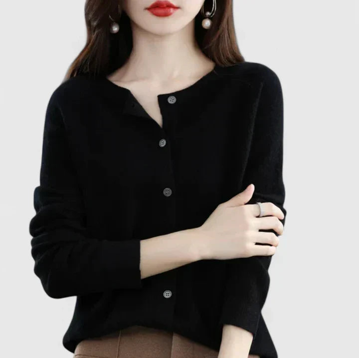 Lyxandria - Cozy Cardigan for Ultimate Comfort
